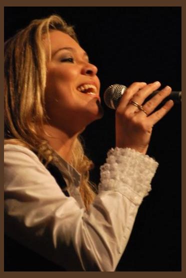 Aninha Pires &amp; Grupo